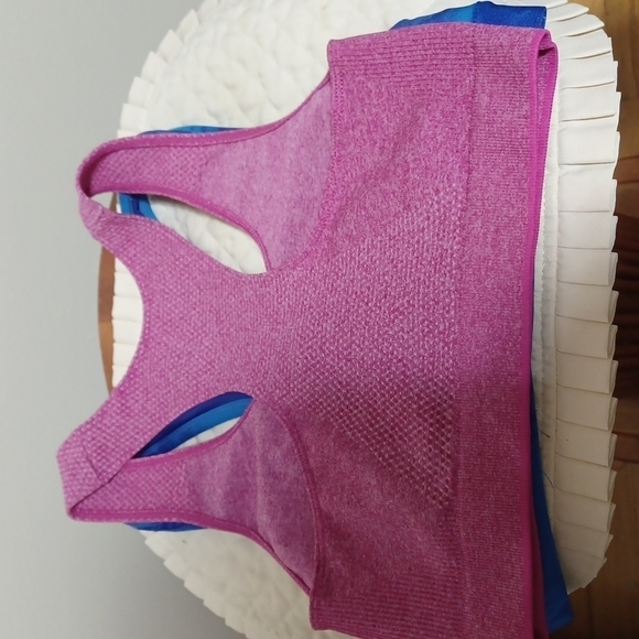 UNDER ARMOUR + Danskin SWIM WEAR TOPS SIZE M 2 FOR 1 PRICE - Picture 5 of 6